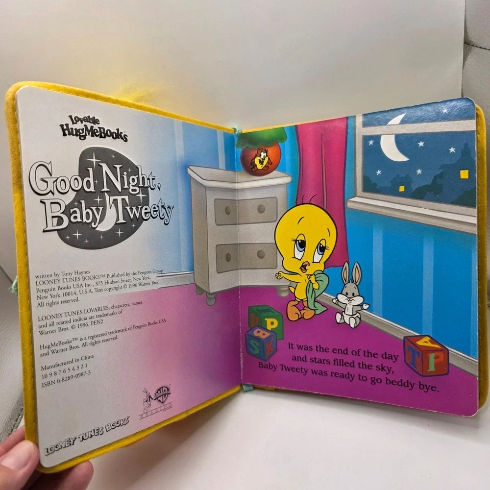 Vintage 1996 Looney Tunes Good Night Baby Tweety Plush HugMeBooks Board‎ Book